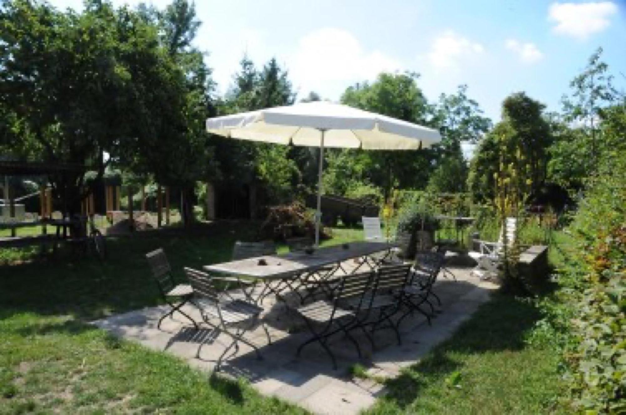 Ferienwohnungen Luisenhof Paretz Exterior foto